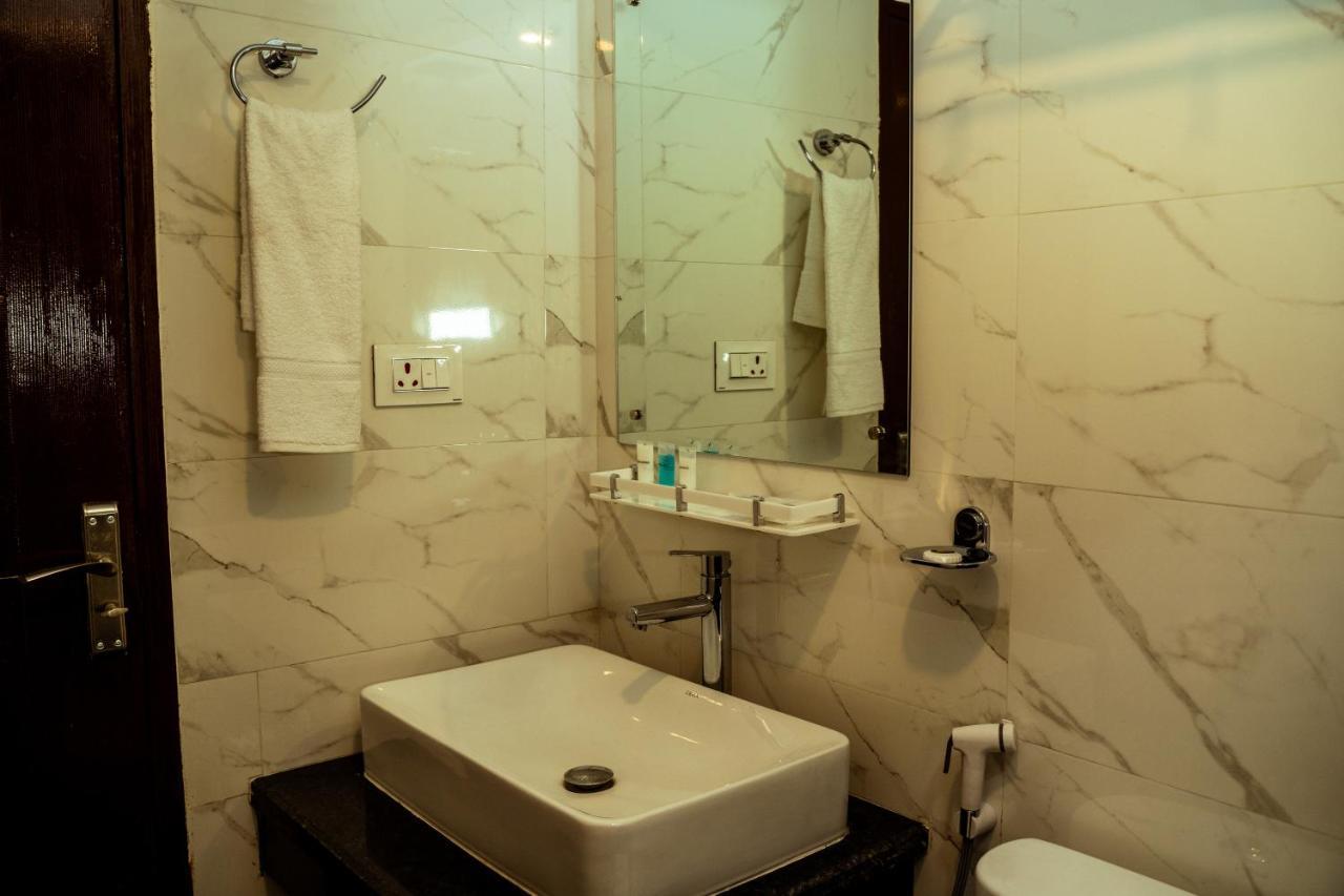 Hotel Black Diamond - Transit Point Inside Hotel Katmandu Zewnętrze zdjęcie