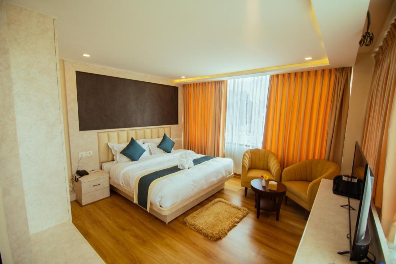 Hotel Black Diamond - Transit Point Inside Hotel Katmandu Zewnętrze zdjęcie