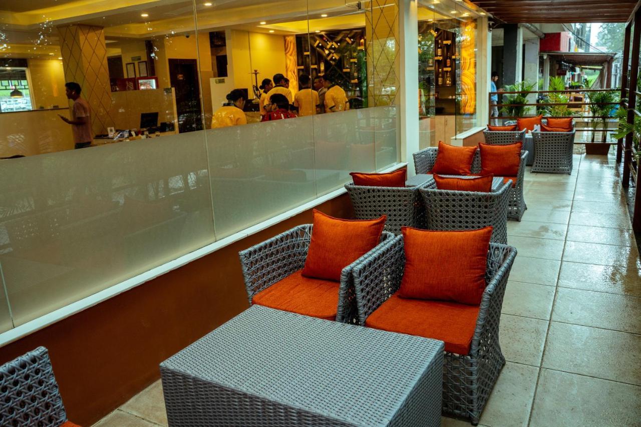 Hotel Black Diamond - Transit Point Inside Hotel Katmandu Zewnętrze zdjęcie