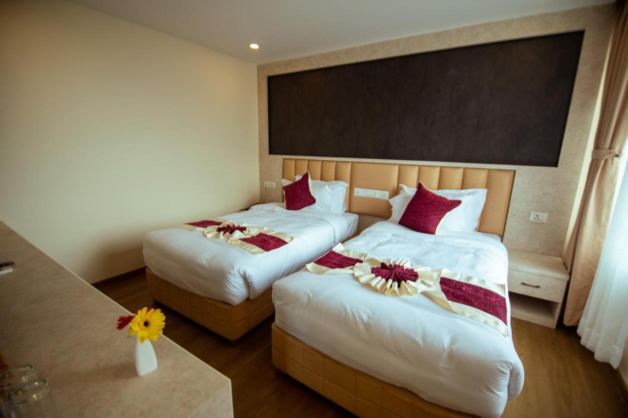 Hotel Black Diamond - Transit Point Inside Hotel Katmandu Zewnętrze zdjęcie