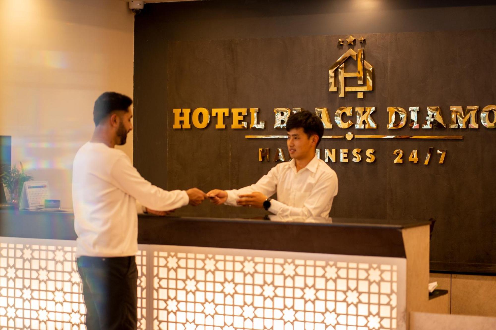 Hotel Black Diamond - Transit Point Inside Hotel Katmandu Zewnętrze zdjęcie