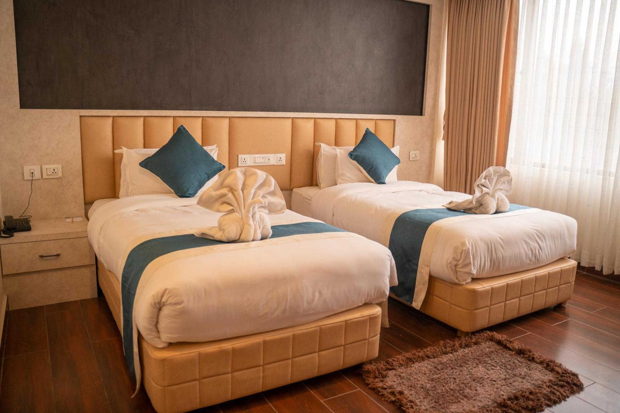 Hotel Black Diamond - Transit Point Inside Hotel Katmandu Zewnętrze zdjęcie